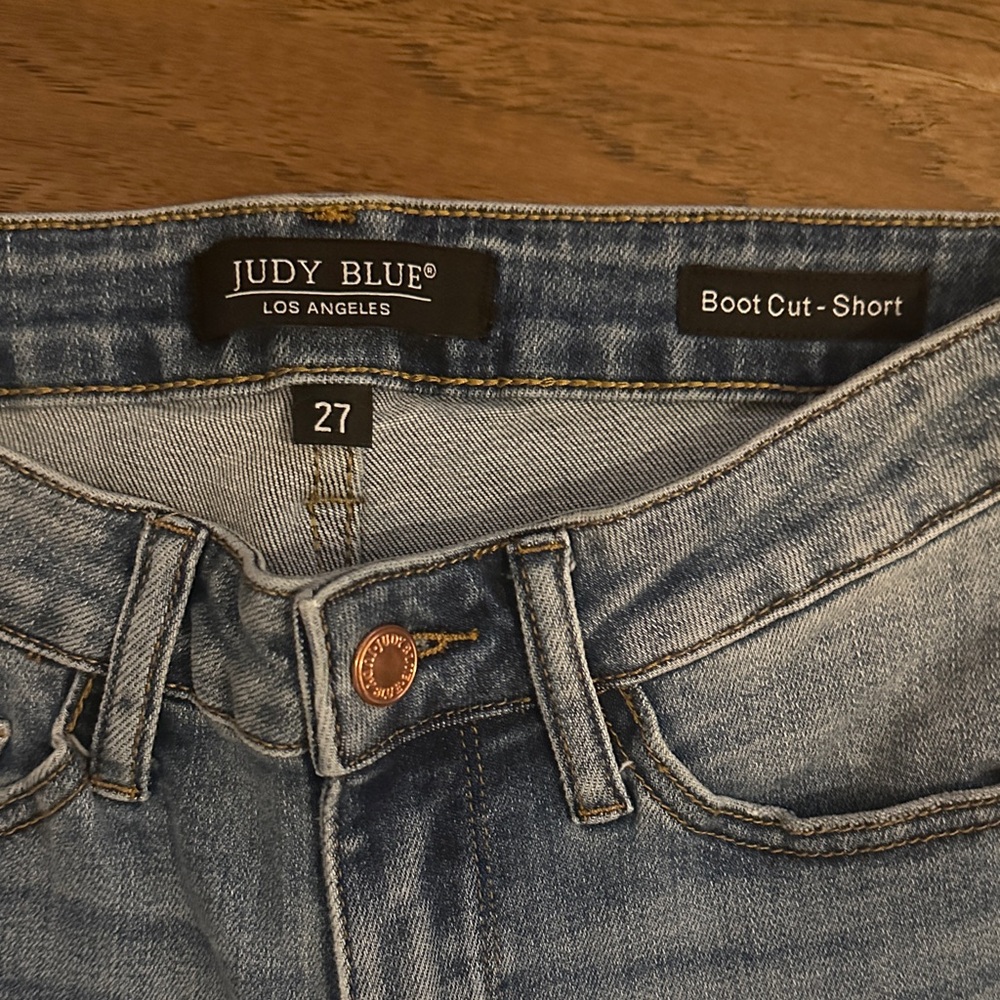 Women’s Judy Blue Light Blue Flare Jeans - Picture 2 of 5